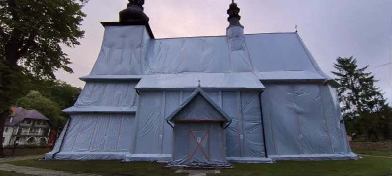 1-fumigacja-kocioa-Narodzenia-Najwitszej-Maryi-Panny-w-Krulowej-Wynej